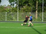 Laatste training S.K.N.W.K. JO10-1 van seizoen 2022-2023 (partijtje tegen de ouders) (139/165)